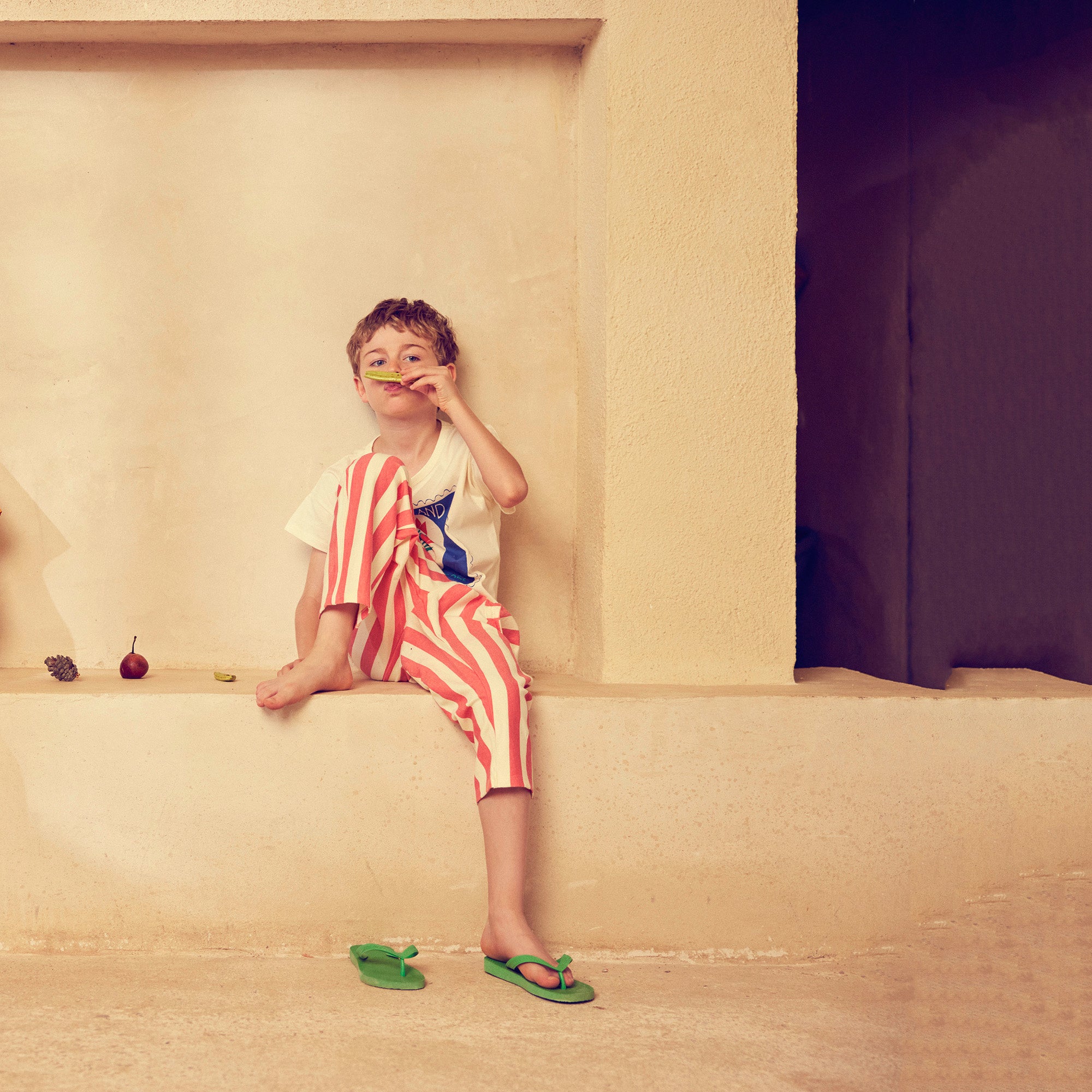 Boys & Girls White Printed Cotton T-Shirt