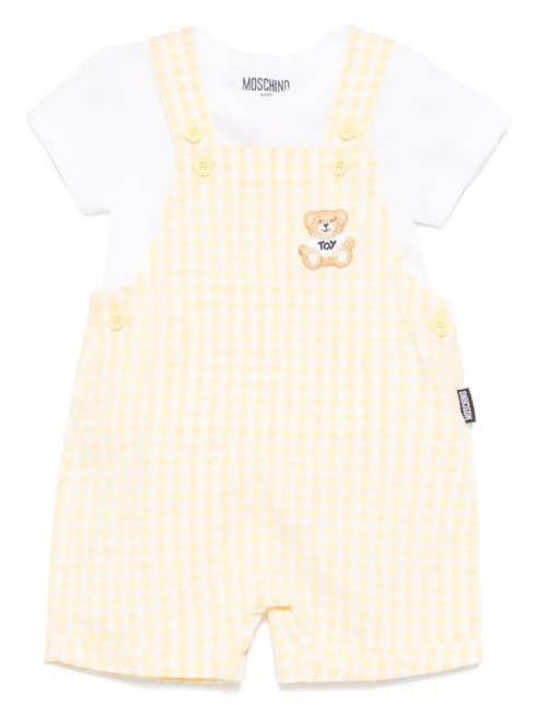 T-SHIRT + DUNGAREES