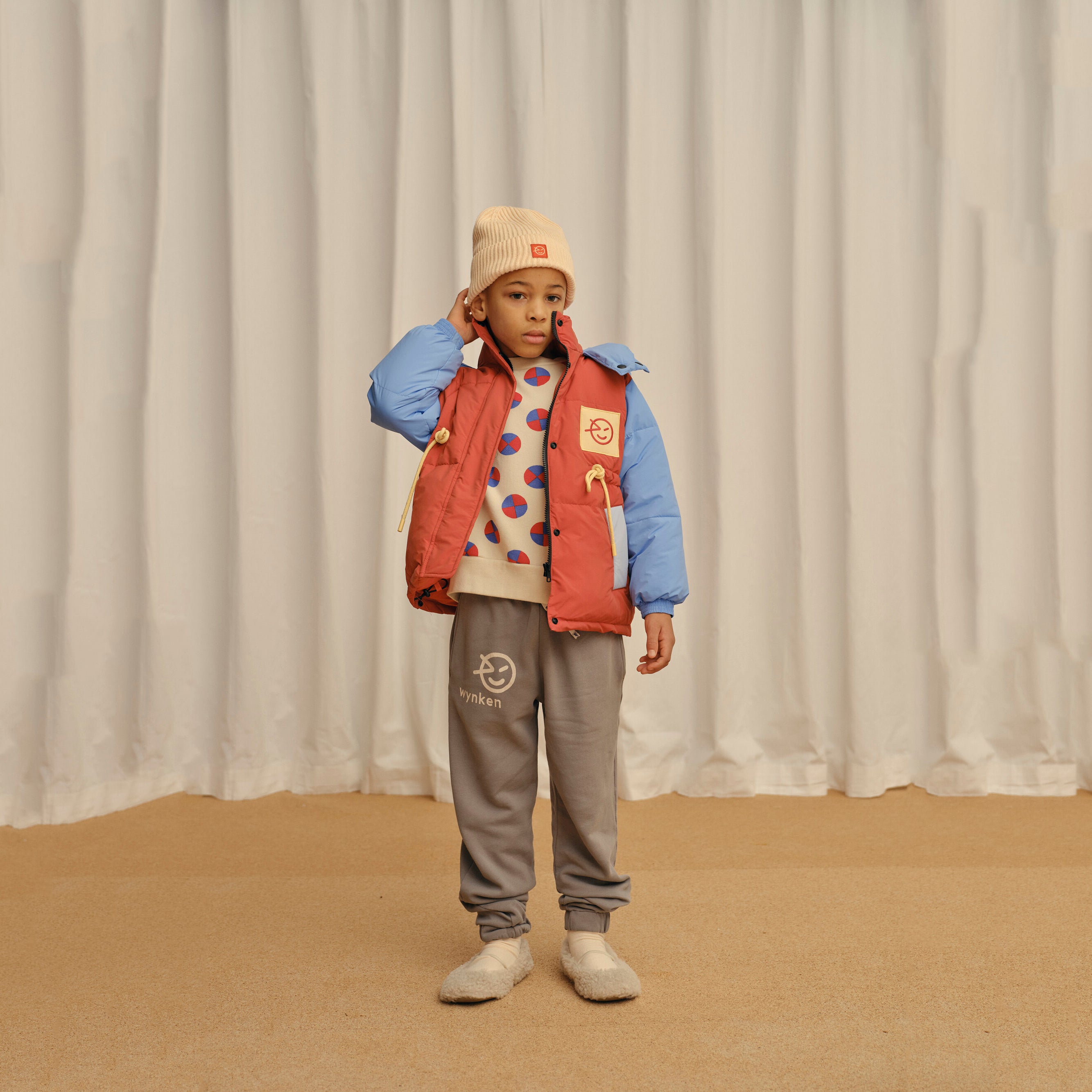 Boys & Girls White Pattern Cotton Sweatshirt