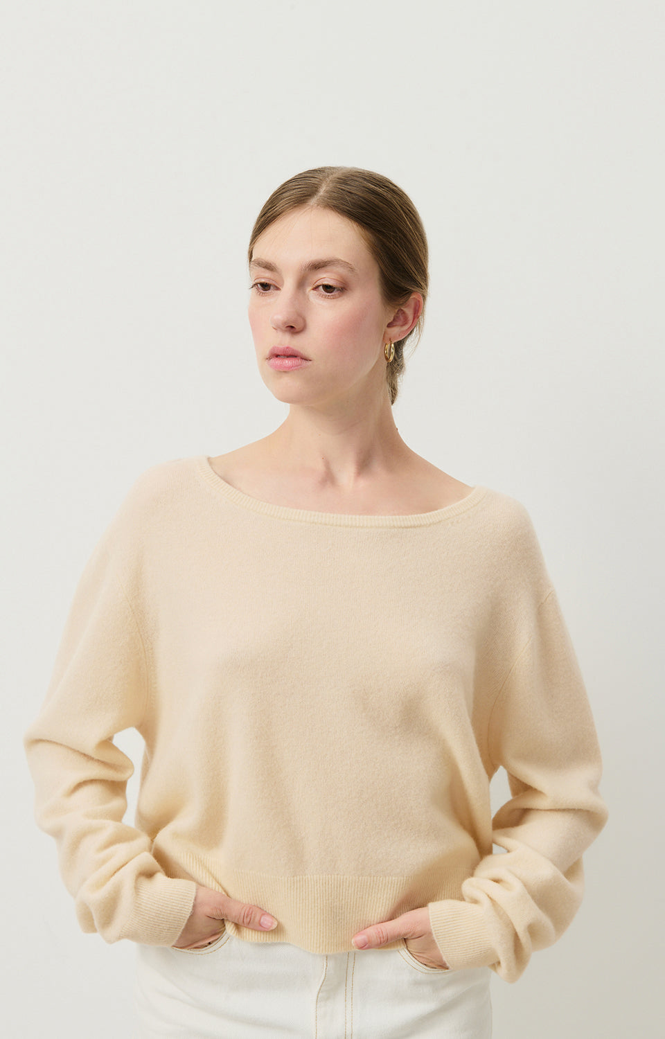 Women White Wool Sweater