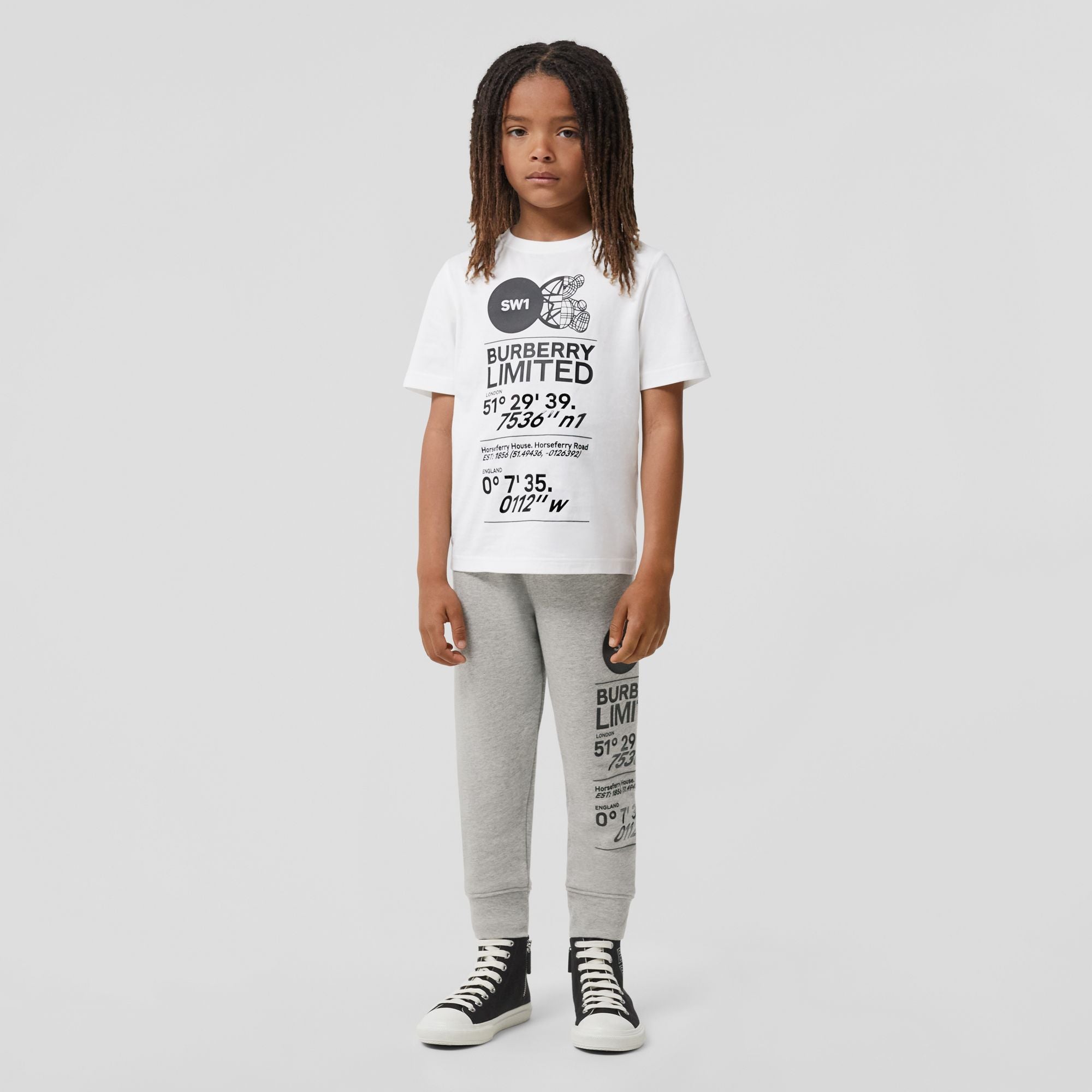 Boys & Girls White Printed Cotton T-Shirt