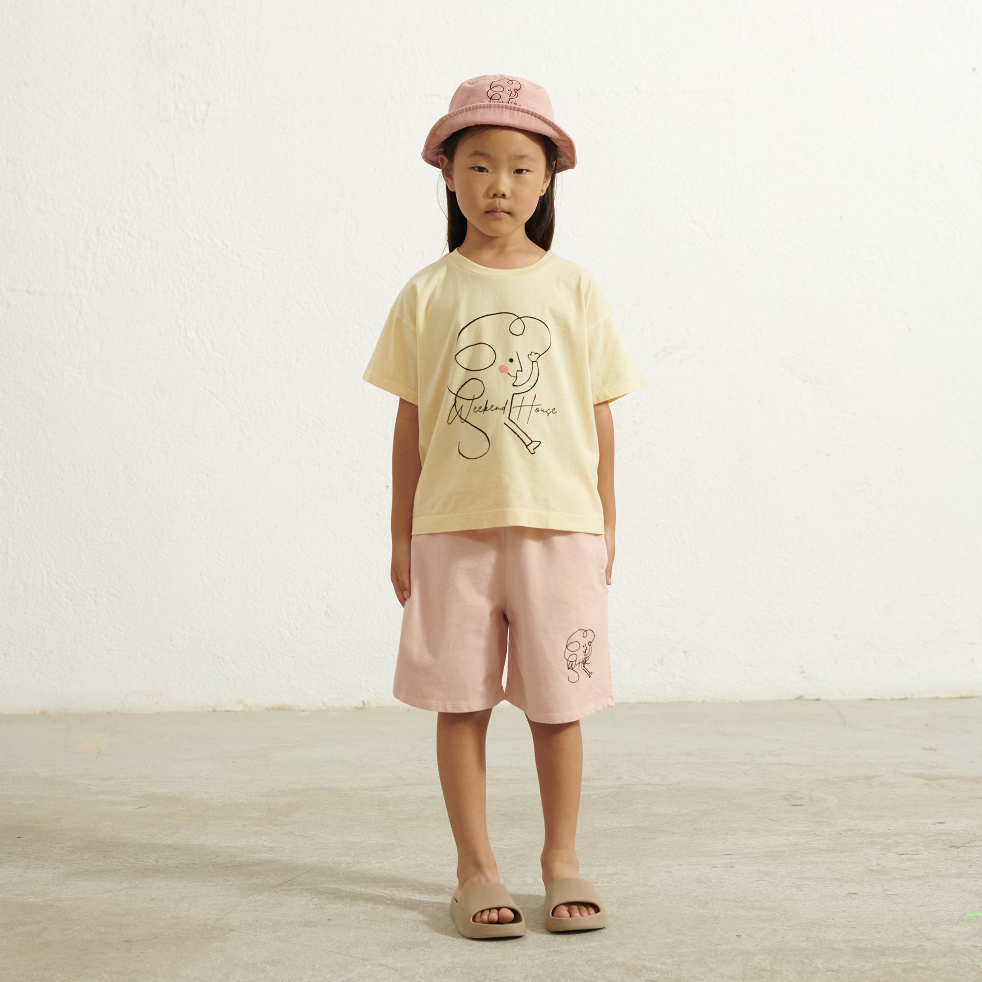 Boys & Girls White Printed Cotton T-Shirt