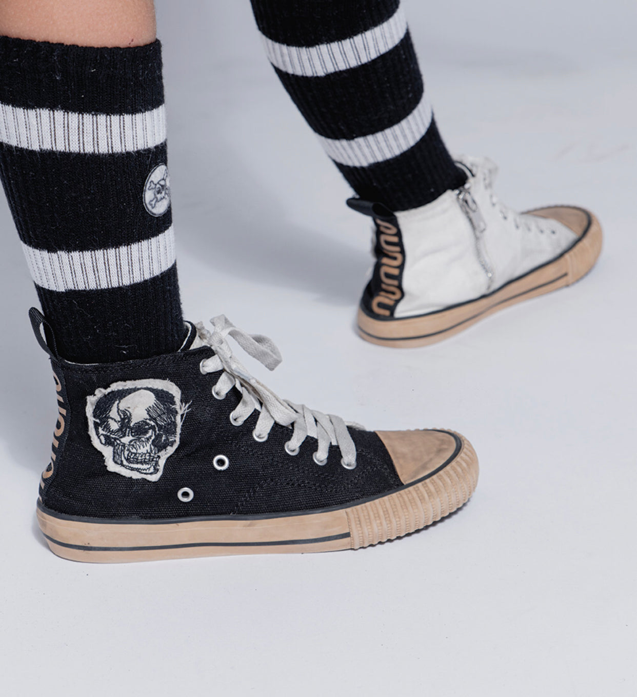 Boys & Girls Black Logo Socks